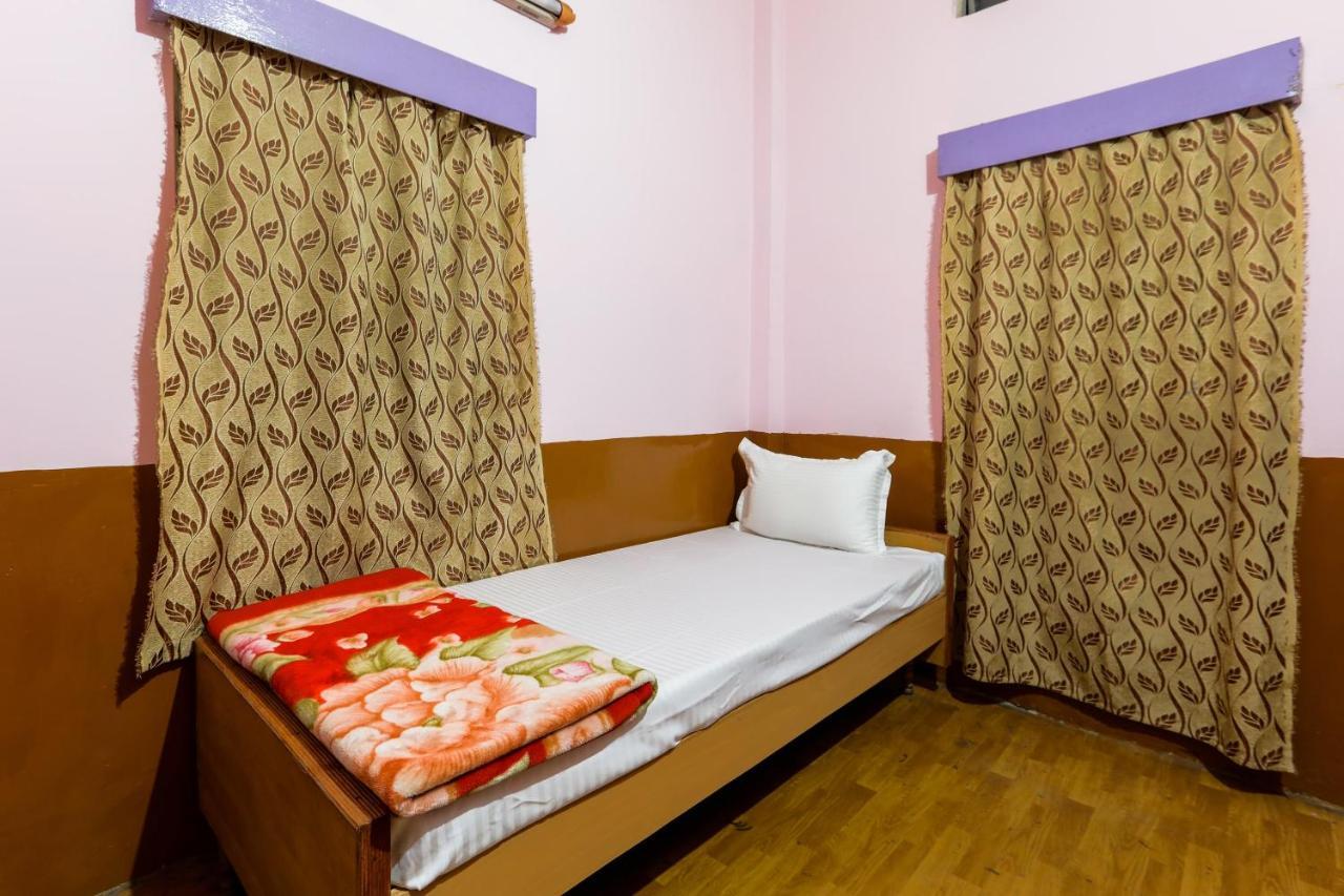 Oyo Hotel 43459 Oasis Lodge Jorhat Ngoại thất bức ảnh