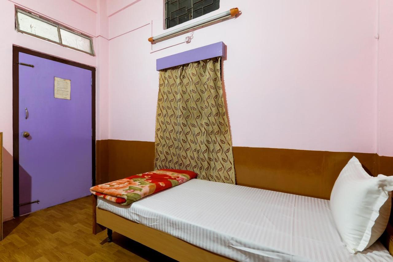 Oyo Hotel 43459 Oasis Lodge Jorhat Ngoại thất bức ảnh