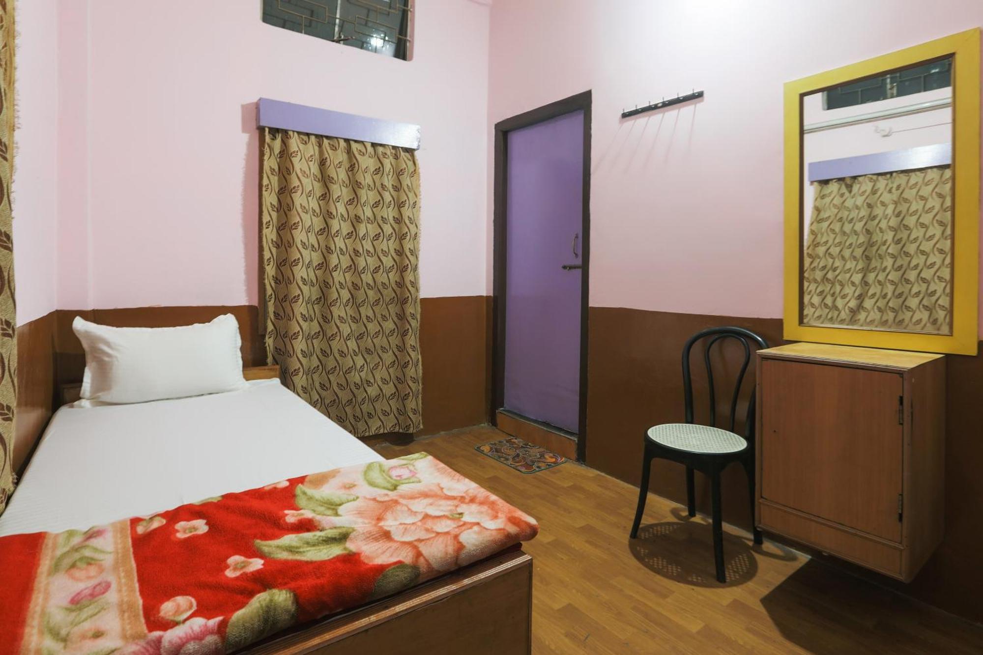 Oyo Hotel 43459 Oasis Lodge Jorhat Ngoại thất bức ảnh